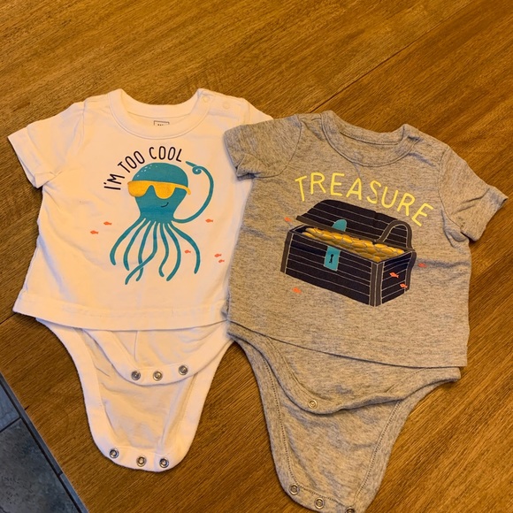 BabyGap boys shirts - Picture 1 of 2